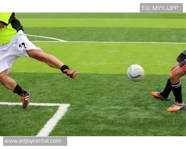 捷克与澳大利亚友谊赛精彩对决展现足球魅力与团队精神